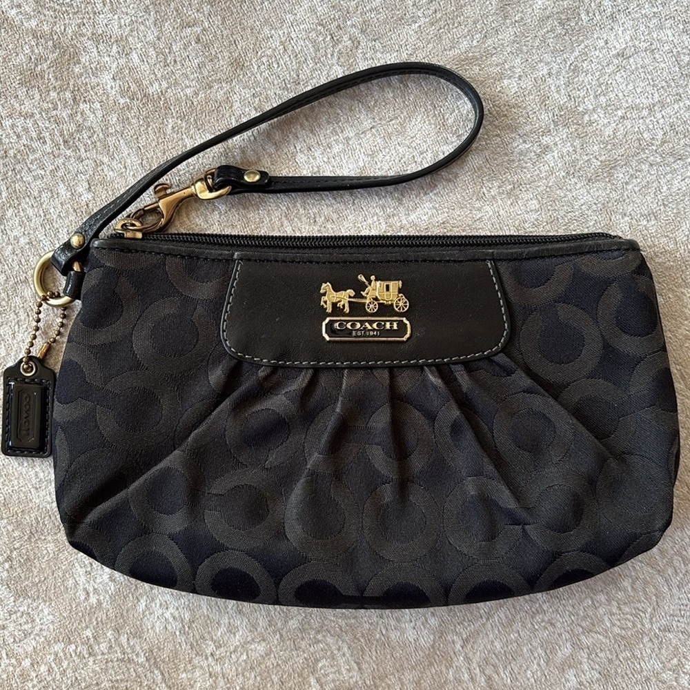 Coach Black Large Zippered Wristlet Signature C Gold Tone Logo Purple Lining Y2K